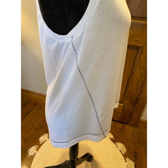 Gap White w/ Navy Stitching Womans  Tank Top Size Medium Hi Low Hem Lightweight - Picture 5 of 8